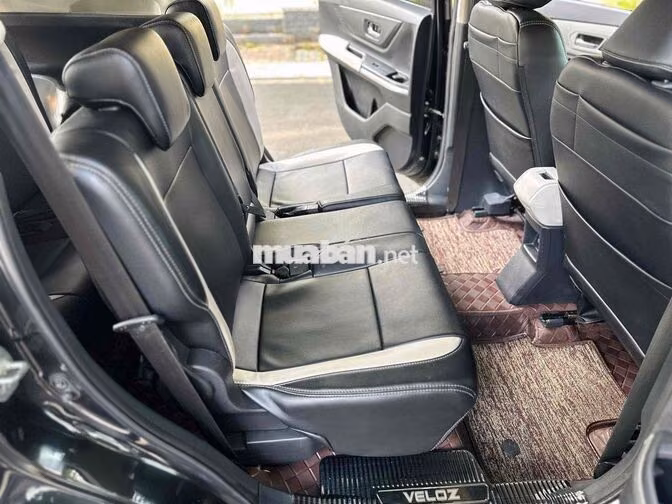 Toyota Veloz Top 2022 Đen Ghế da 59000 km