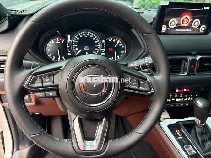 Mazda CX8 Luxury 2025 Trắng 4.000 Km