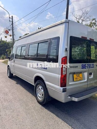 Ford Transit 2017 tải van 945kg 3 chỗ và 6 người