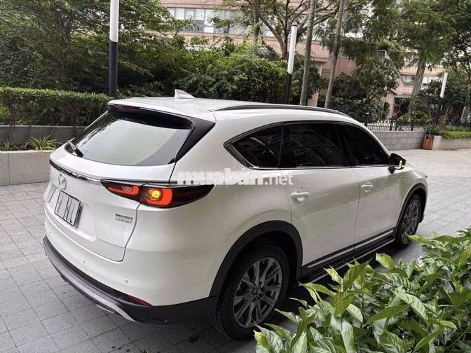 Mazda CX8 Luxury 2025 Trắng 4.000 Km