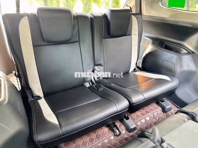 Toyota Veloz Top 2022 Đen Ghế da 59000 km