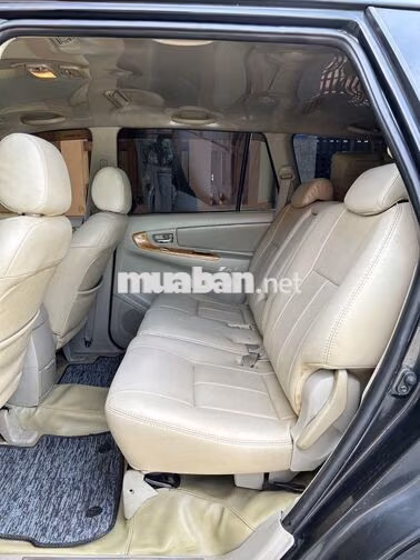 Toyota Innova 2009 Số sàn Đen