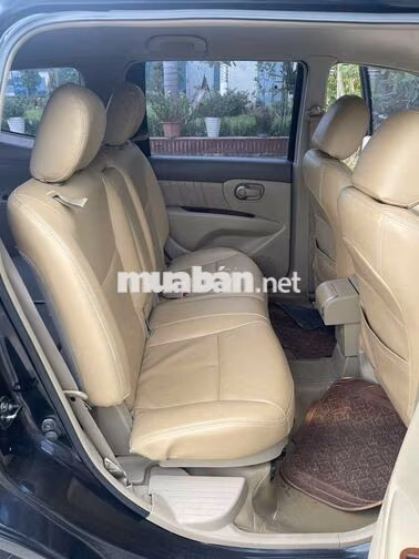Nissan Grand Livina Đen Tự động 7 chỗ