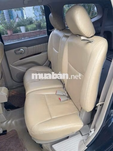 Nissan Grand Livina Đen Tự động 7 chỗ