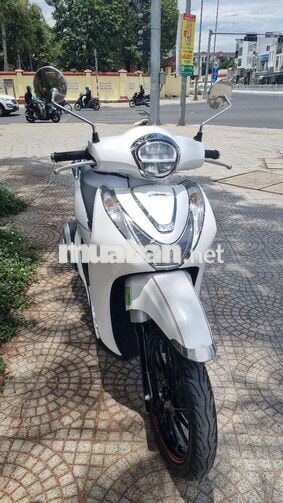 Honda SH Mode 2025 Trắng 4000 km