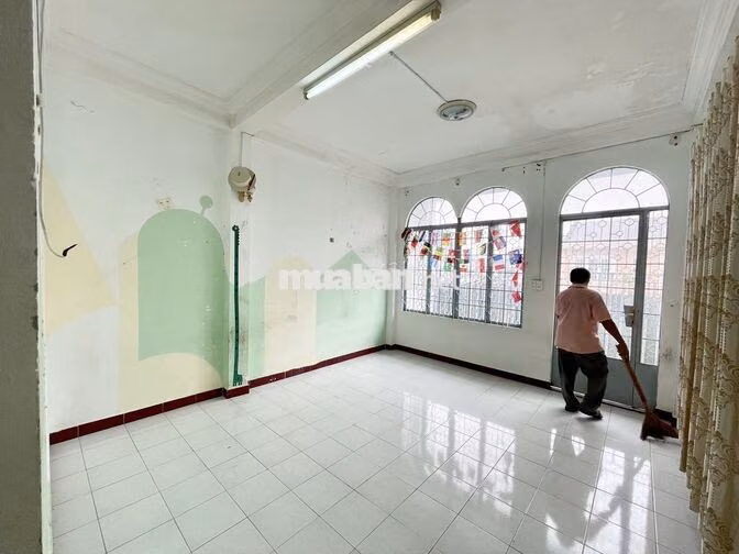 CHO THUÊ NHÀ Ở KINH DOANH 3 TẦNG ĐƯỜNG LÊ THÁNH TÔN PHƯỜNG 5
