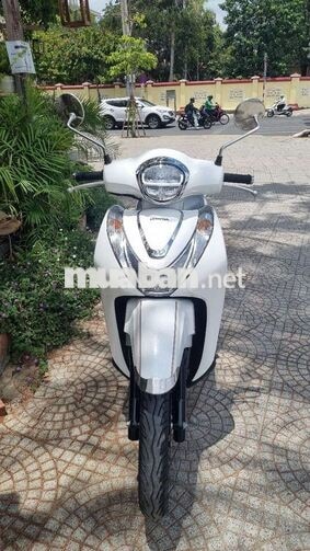 Honda SH Mode 2025 Trắng 4000 km