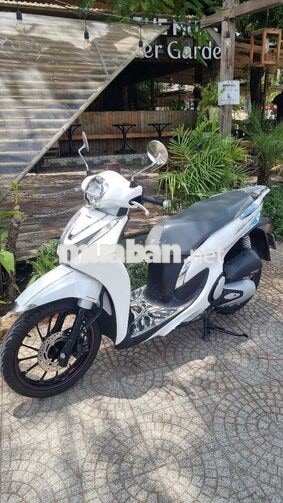 Honda SH Mode 2025 Trắng 4000 km