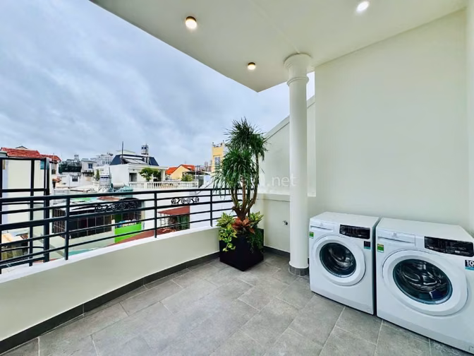⭐️Nhà 4 lầu tuyệt đẹp CAO CẤP Phan Đăng Lưu, P1, PN, 8 CHDV cho thuê