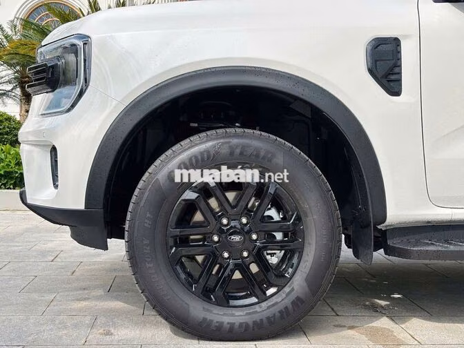 FORD EVEREST ACTIVE 2026