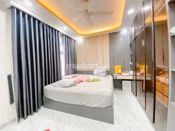 Chính chủ bán Gấp nhà hẻm 8m Hoàng Sa, Tân Bình. Mong muốn 3Tỷ370