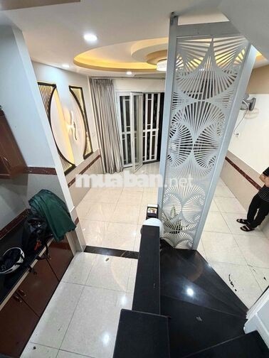 cho thuê nhà hẻm xe hơi đoàn thị điểm nhà mới có nội thất cơ bản