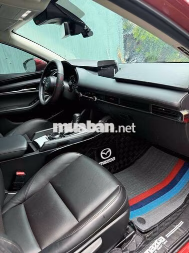 Mazda Mazda 3 Luxury 1.5 2024 Đỏ 20.637 km