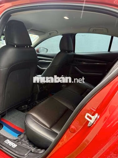 Mazda Mazda 3 Luxury 1.5 2024 Đỏ 20.637 km