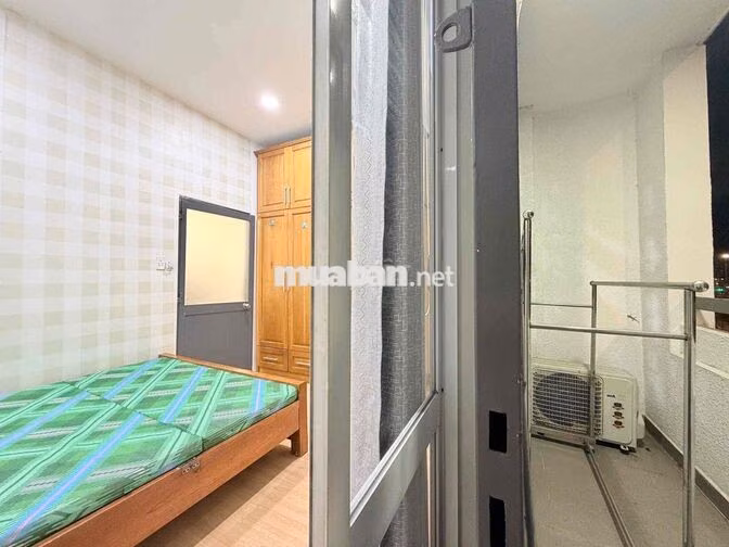 Cho thuê căn 2pn2wc 2 balcon full nt máy giặt gần Trần Hưng Đạo quận 5