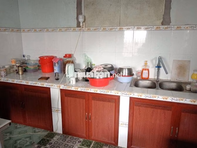 nhà cấp 4 rộng, đất 253m, 190m TC, chính chủ