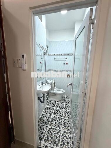 cho thuê nhà hẻm xe hơi đoàn thị điểm nhà mới có nội thất cơ bản