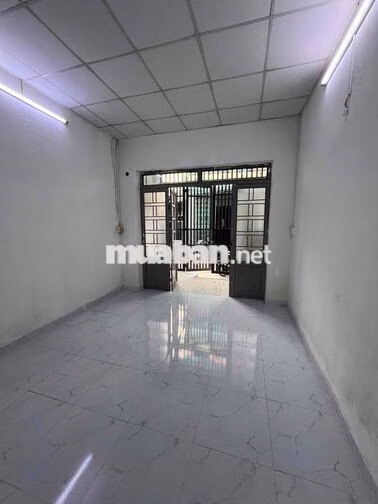 NHÀ KIÊN CỐ Ở NGAY , DTCN 53m2 (3,6*15) , ĐỖ HÀNH TMT, CHỈ 3,75tỷ (TL)