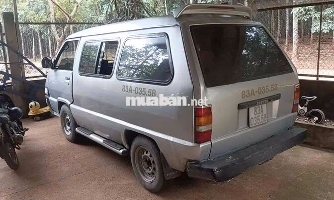 Toyota Van 1986 Bạc