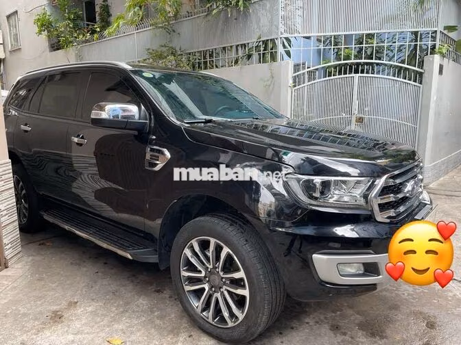 Ford Everest Titanium 2020 Đen 7 chỗ Diesel 2.0