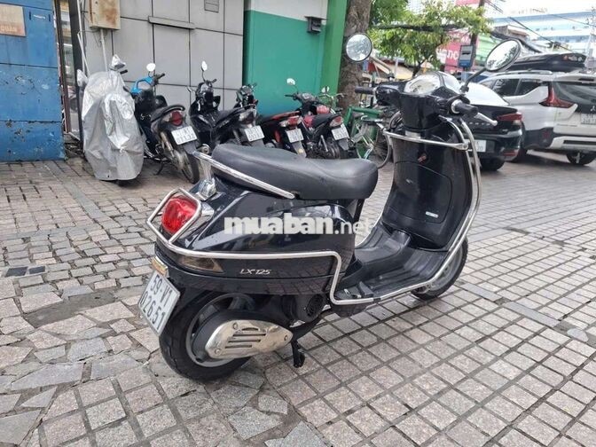 Piaggio Vespa 