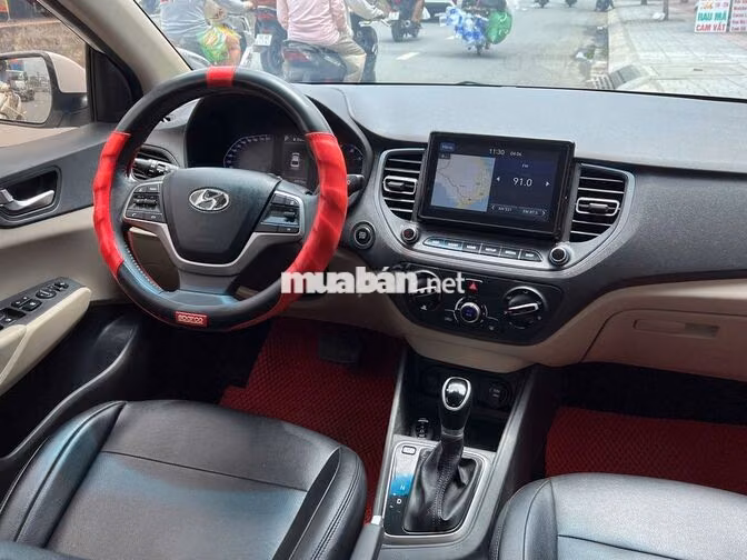 Hyundai Accent 2023 số tự động màu trắng
