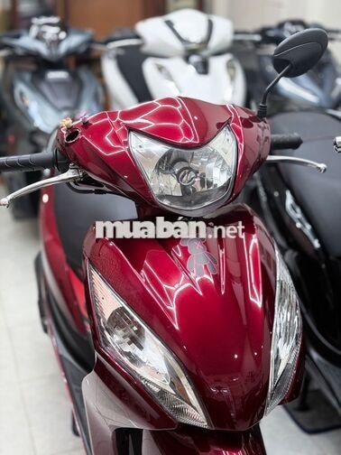 Honda Vision màu Đỏ