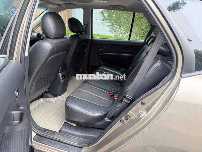 Kia Caren S 2.0 2014 Vàng Cát