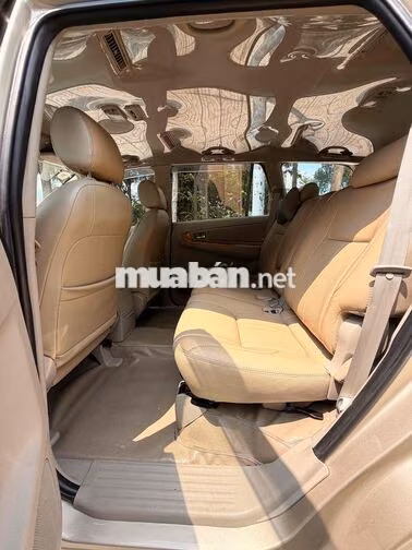 Toyota Innova 2010 Vàng cát 8 chỗ Tự động