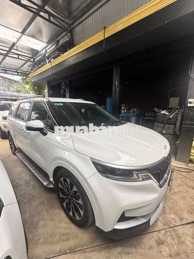 Kia Carnival Luxury Dầu Trắng 7 chỗ