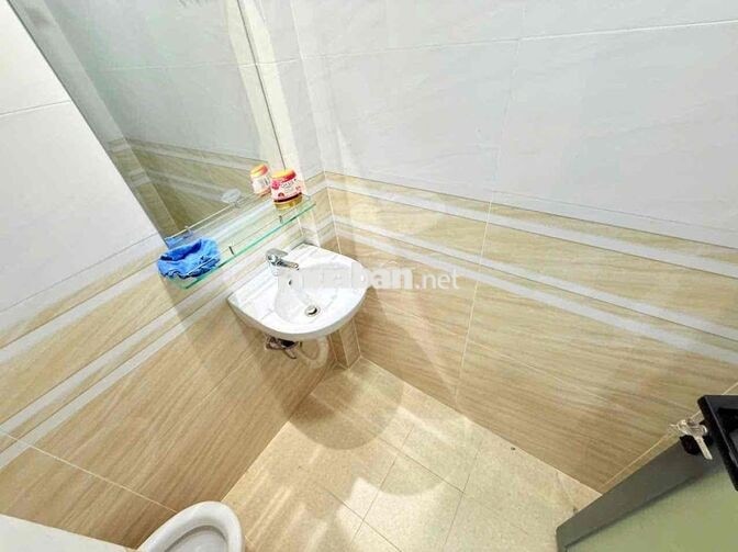 NHÀ NGUYÊN CĂN NGAY CHỢ HỒ THỊ KỶ GẦN UEH, CĐ KINH TẾ, HOA SEN QUẬN 10