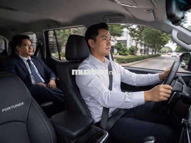 Tài Xế Chở Giám Đốc Q1