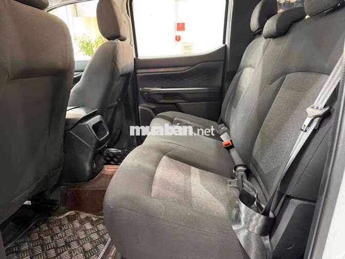 Ford Ranger XLS 2025 Trắng 8.000km