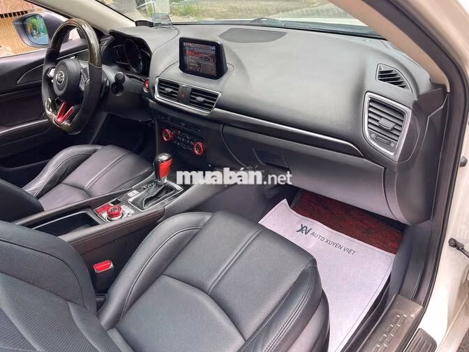 Mazda 3 2.0AT 2019 Trắng 65.000 km