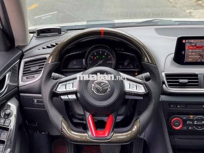 Mazda 3 2.0AT 2019 Trắng 65.000 km