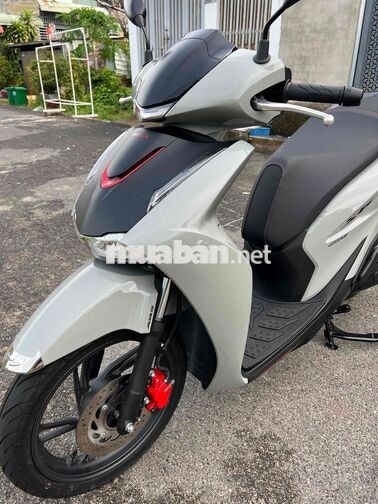Honda SH160i ABS 2000 km Xám xi măng
