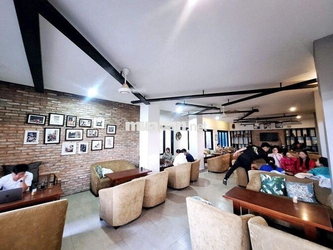 Cho thuê mặt bằng diện tích lớn mặt tiền Phan Văn Hớn 1000m2