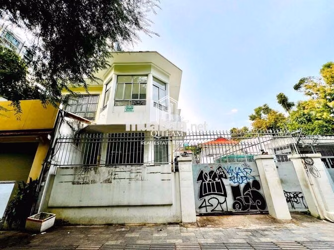 Đối Diện Dinh Độc Lập- 10x35m Alexandre De Rhodes Trệt 1 Lầu
