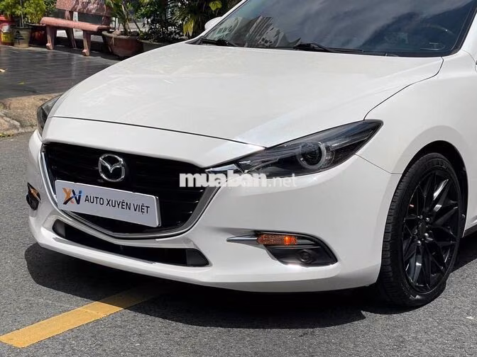 Mazda 3 2.0AT 2019 Trắng 65.000 km
