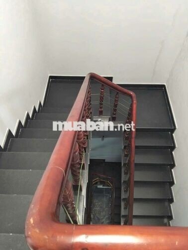 nhà dt4,5 x20 trệt 2 lầu mặt tiền kinh doanh 