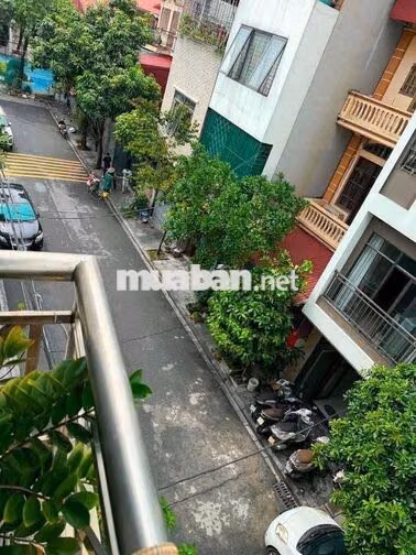 Cho thuê nhà Phúc Đồng - Sài Đồng, 4PN,Kinh doanh,ô tô dừng đỗ.Giá 8tr