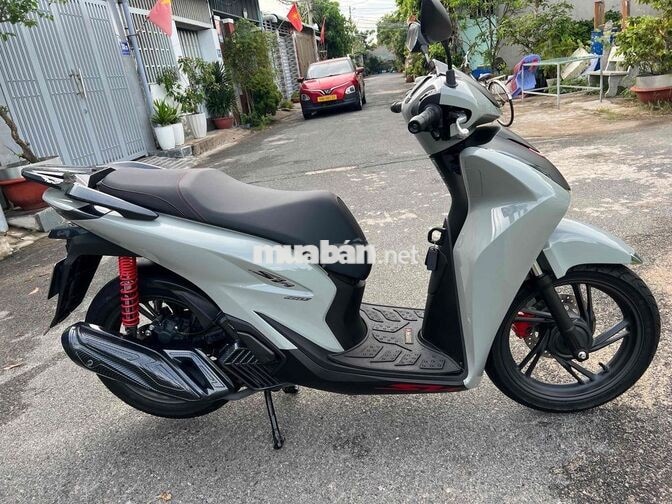 Honda SH160i ABS 2000 km Xám xi măng
