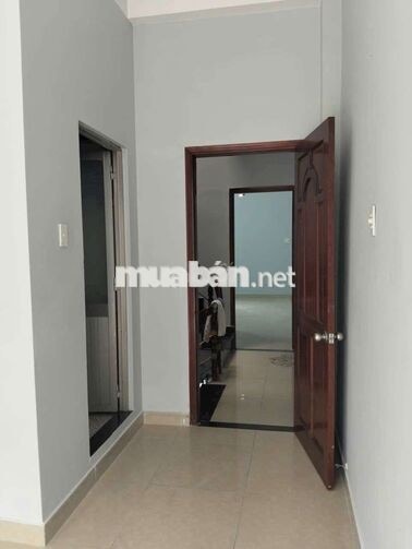nhà dt4,5 x20 trệt 2 lầu mặt tiền kinh doanh 