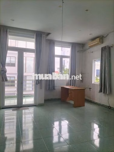 Nhà 3 Tầng 5PN khép kín gần Crow_ LÊ VĂN TÂM