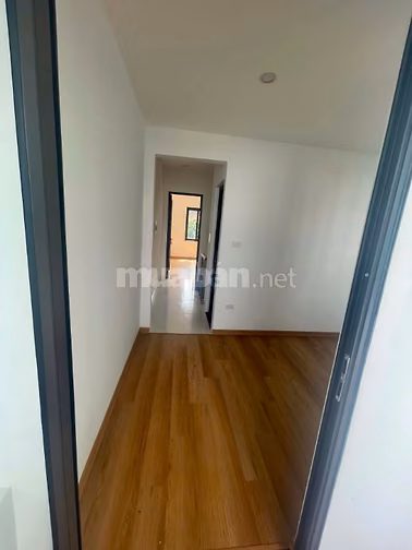 Cho thuê nhà nguyên căn 3 tầng mới xây ngõ 32/43 An Dương - Hồng Hà