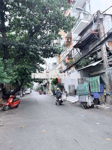 nhà mới ở ngay - 4 tấm hoàn công đủ - sổ đẹp