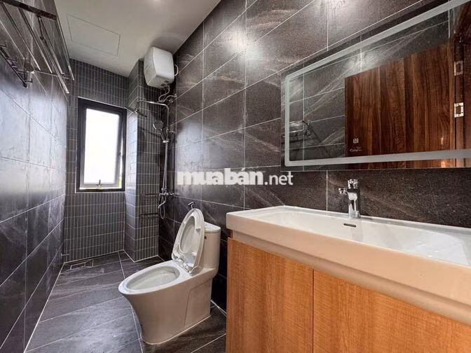 Căn hộ 1PN, mới xây, gần Vincom, ban công view hướng biển