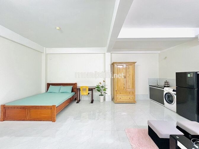 Căn hộ ban công 30m2 siêu rộng thoáng - Nhất Chi Mai cạnh nhà Ga T3
