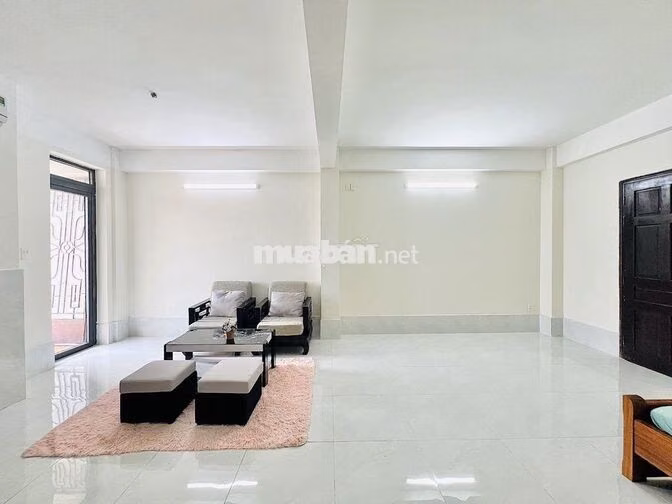 Căn hộ ban công 30m2 siêu rộng thoáng - Nhất Chi Mai cạnh nhà Ga T3