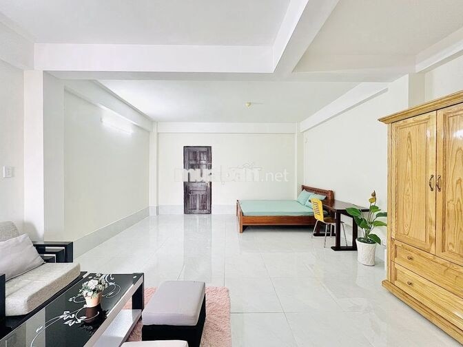 Căn hộ ban công 30m2 siêu rộng thoáng - Nhất Chi Mai cạnh nhà Ga T3